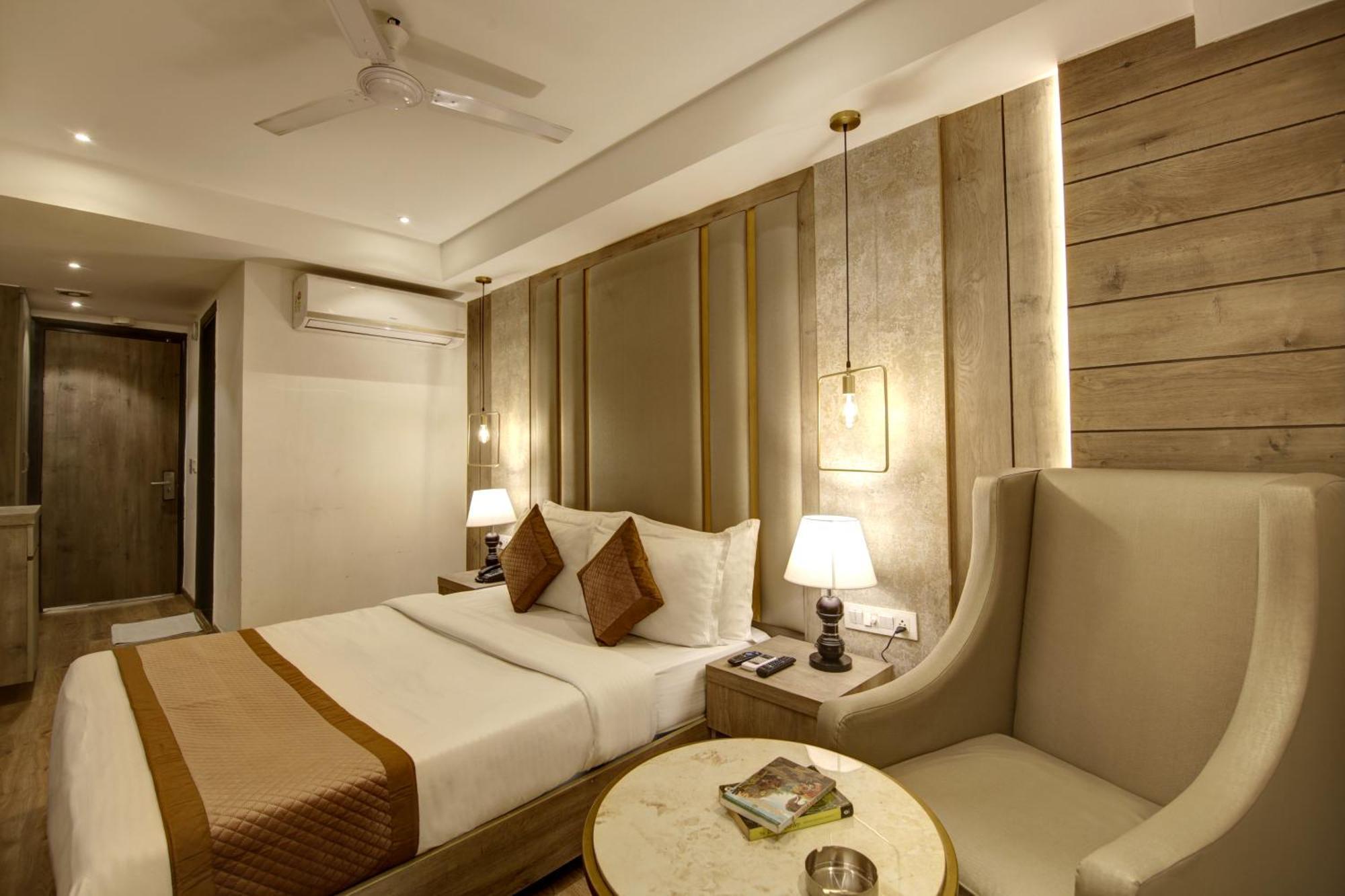 Hotel Town Grand Patel Nagar New Delhi Exterior photo