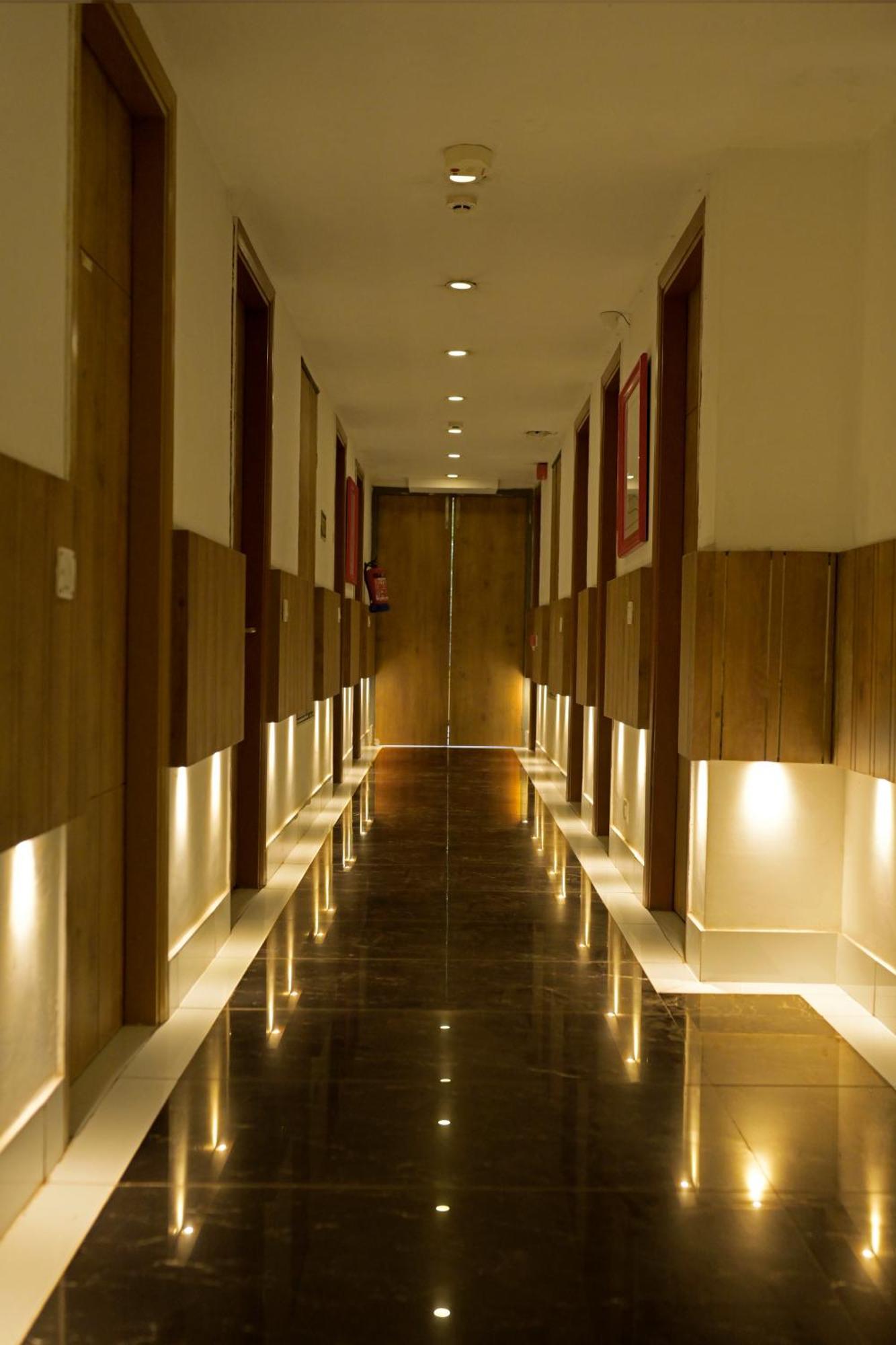 Hotel Town Grand Patel Nagar New Delhi Exterior photo